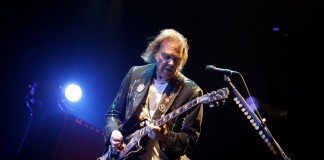 Neil Young – Le Noise