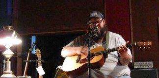 Fredagsvideo: John Moreland – Nobody Gives A Damn About Songs Anymore