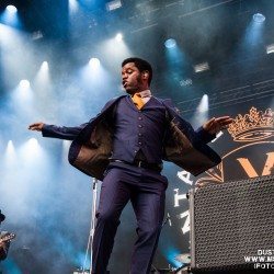 Vintage Trouble-11
