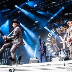 Vintage Trouble-27