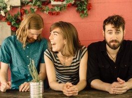 The Stray Birds – Magic Fire
